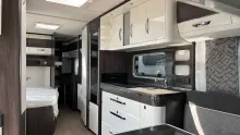 Sicht vorne-hinten Hobby Prestige 650 KFU gebraucht sehr gut
