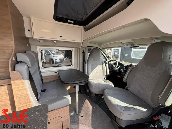 Fahrzeugbild Corigon Camper Van 60 D #11