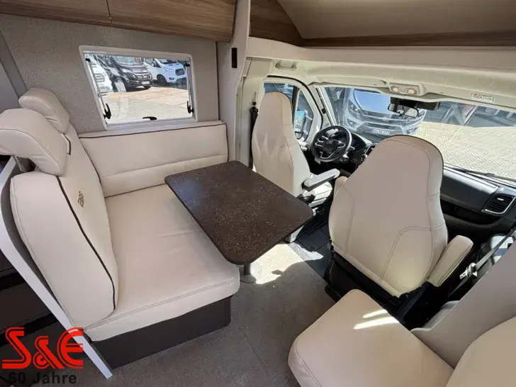 Fahrzeugbild Bürstner B66 TD 690 #7