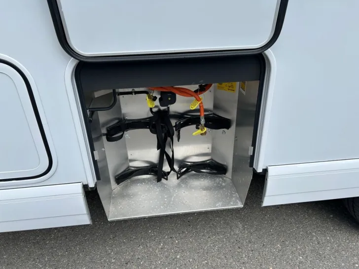 Fahrzeugbild Malibu T 460 LE #23