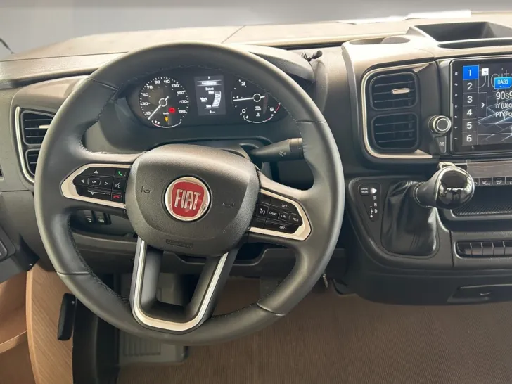 Fahrzeugbild Malibu I 490 LE #8