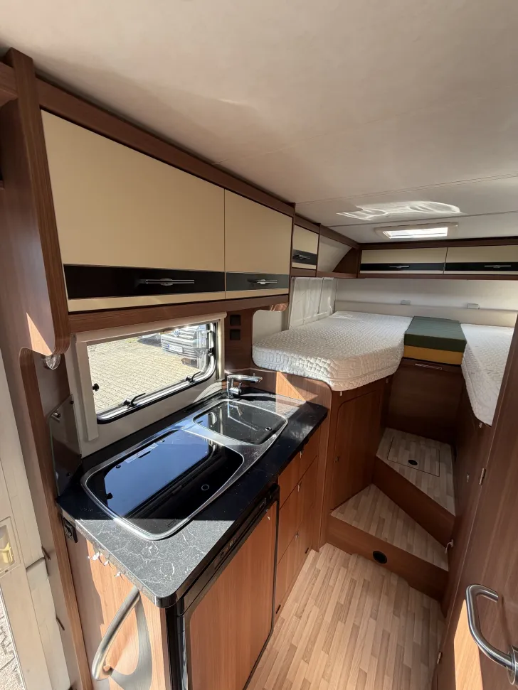 Fahrzeugbild LMC Breezer V 643 G #8