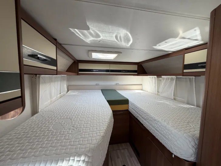 Fahrzeugbild LMC Breezer V 643 G #9