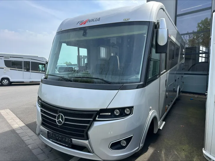 Fahrzeugbild Frankia I 7900 GD Platin Hubstützenanlage / Heckantrieb #1