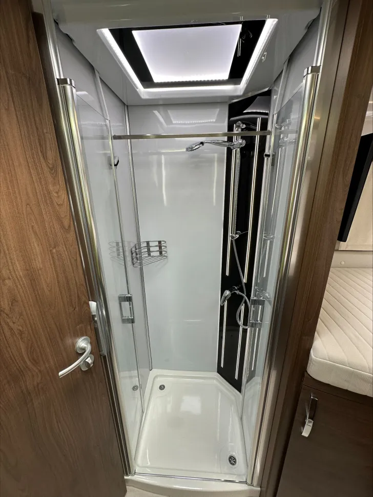 Fahrzeugbild Frankia I 7900 GD Platin Hubstützenanlage / Heckantrieb #13