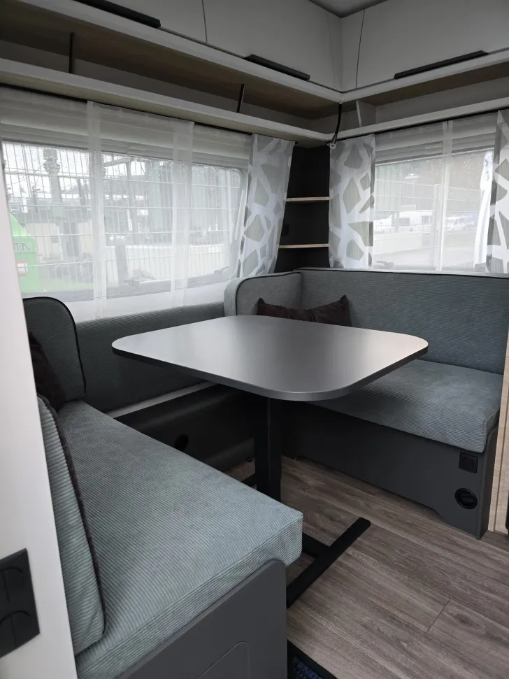 Fahrzeugbild Fendt Apero 465 TG GFK, Dusche, 1.800, Klima #12