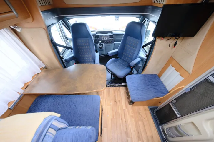 Fahrzeugbild Chausson Flash 12 / Queensbett / Klima / PREISGARANTIE #7