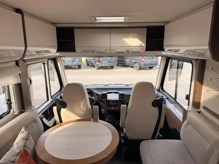 Fahrzeugbild Hymer B-Klasse SL 704 Luftfeder,4,8to!,Bugschränke #6