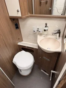 Fahrzeugbild Hymer B-Klasse SL 704 Luftfeder,4,8to!,Bugschränke #9