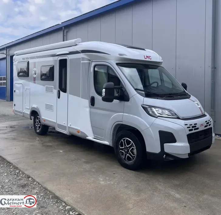 Fahrzeugbild LMC Cruiser 70 V 643 G #1