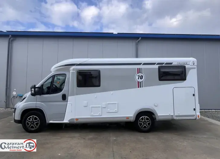 Fahrzeugbild LMC Cruiser 70 V 643 G #8