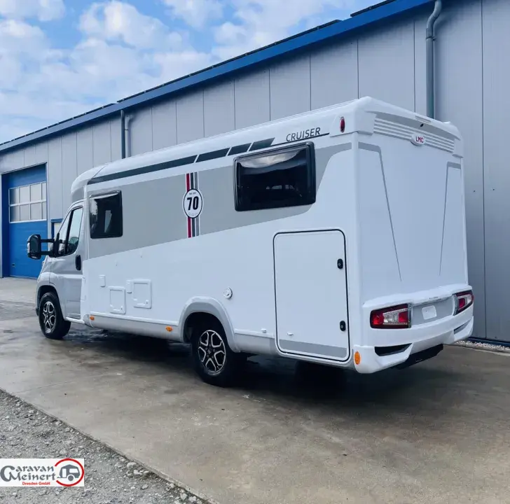 Fahrzeugbild LMC Cruiser 70 V 643 G #9