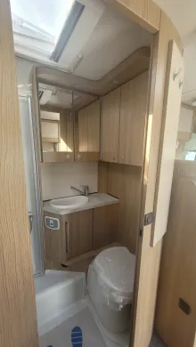 Fahrzeugbild LMC Cruiser 70 V 643 G #23