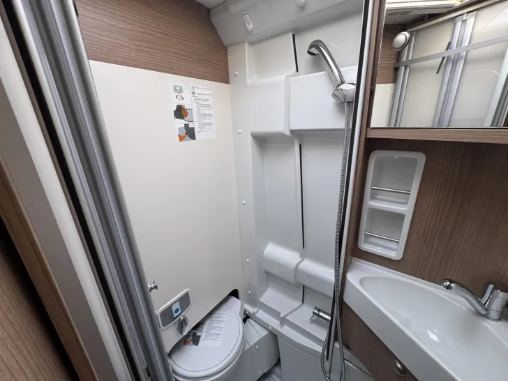 Fahrzeugbild Malibu Van Charming Coupé 640 LE #25