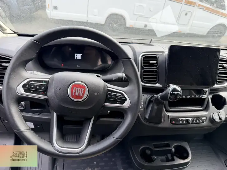 Fahrzeugbild Malibu Van compact 540 DB #9