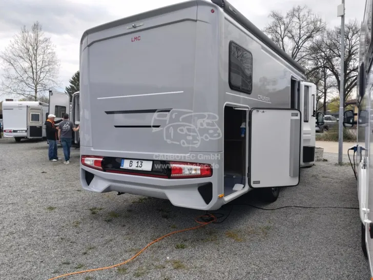 Fahrzeugbild LMC Cruiser 750 EF #2