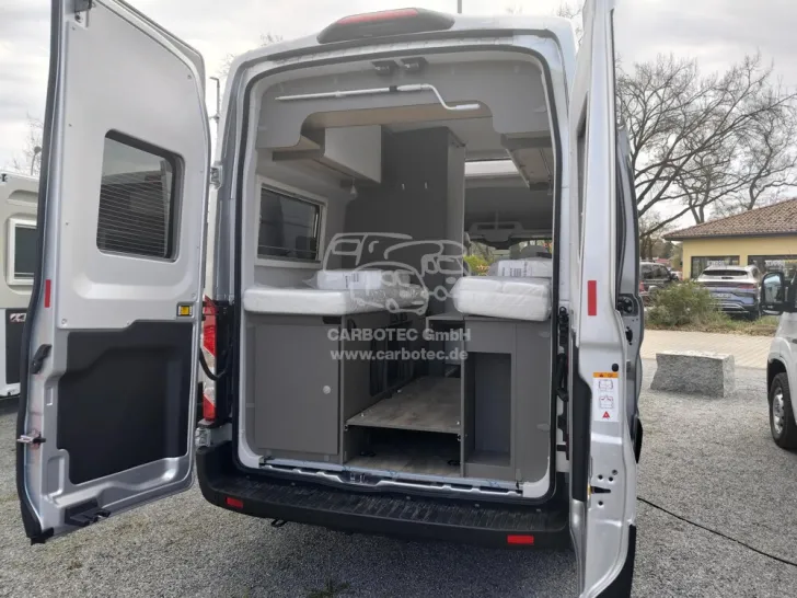 Fahrzeugbild LMC Innovan Ford 592 #2