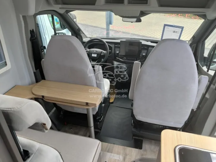 Fahrzeugbild LMC Innovan Ford 592 #3