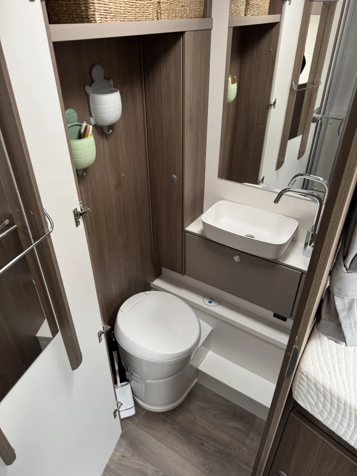 Fahrzeugbild Carado T 447 Pro+ absolut neuwertig #9
