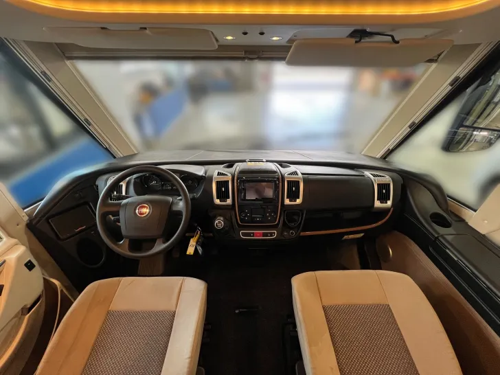 Fahrzeugbild Carthago c-tourer I 143 LE #8