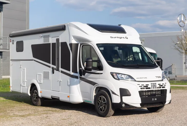 Fahrzeugbild Sunlight Adventure T 68 Inkl. 100 WP Solaranlage #3