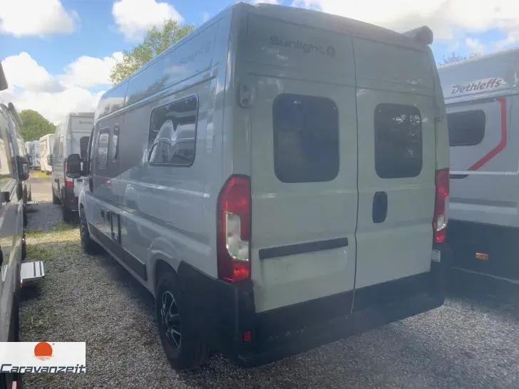 Fahrzeugbild Sunlight Camper Van CLIFF 602 Adventure Edition Längsbetten auf 6m* #3