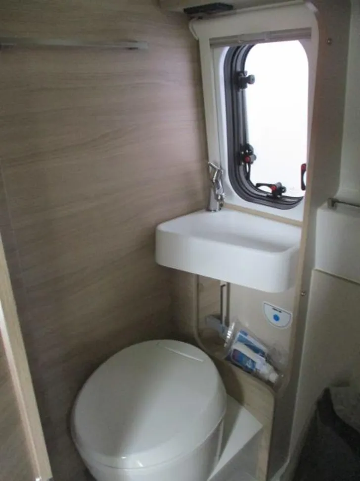 Fahrzeugbild Forster Vantasy FV 599 HB #19
