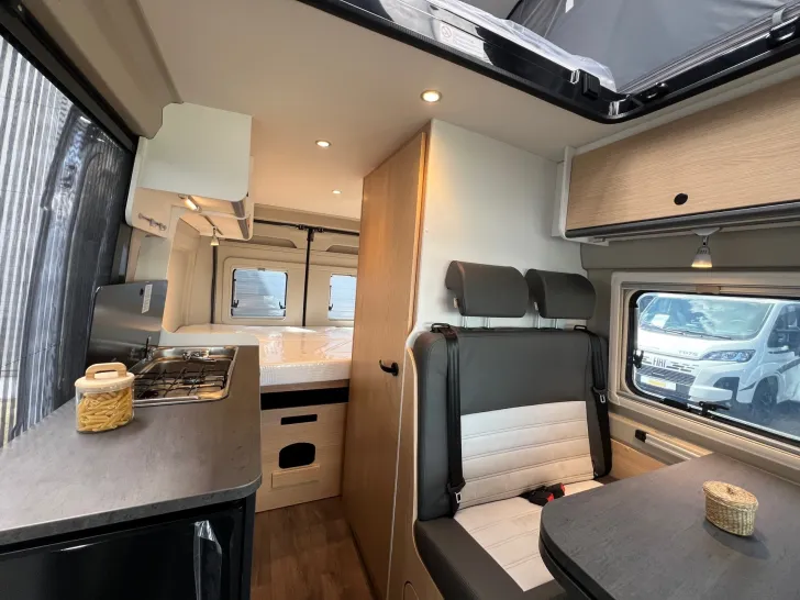 Fahrzeugbild Sunlight Camper Van CLIFF 540 Adventure Edition Schlafdach #10