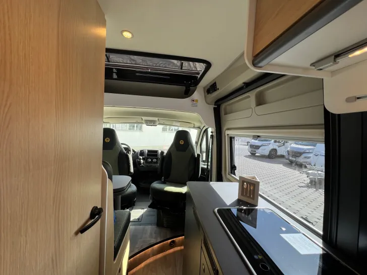 Fahrzeugbild Sunlight Camper Van Cliff 540 Schlafdach #13