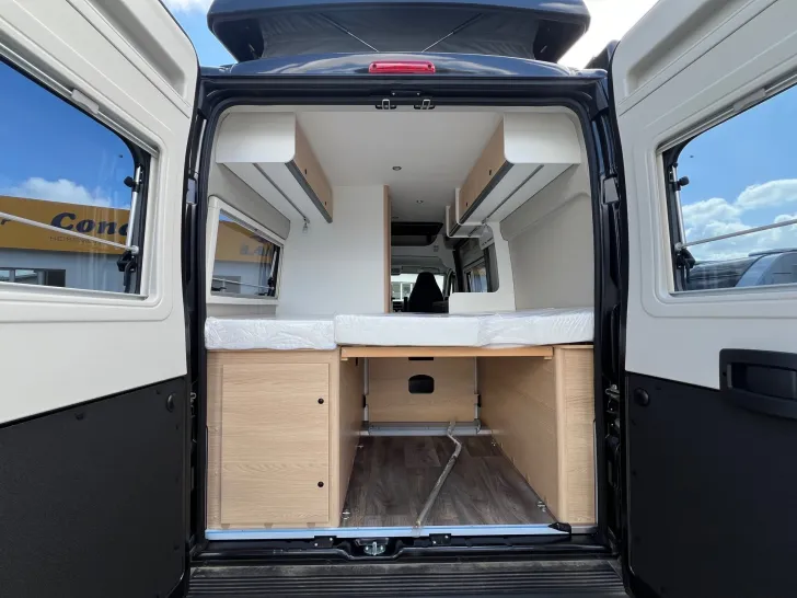 Fahrzeugbild Sunlight Camper Van Cliff 540 Schlafdach #16