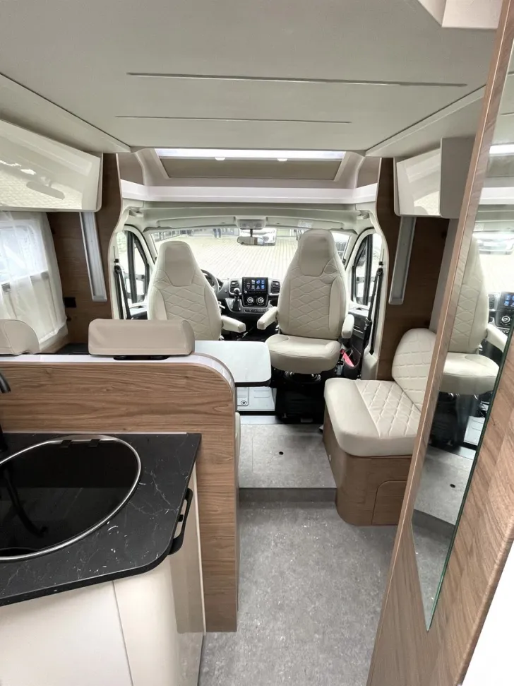 Fahrzeugbild Corigon Teilintegriert Advanced T 700 S #8
