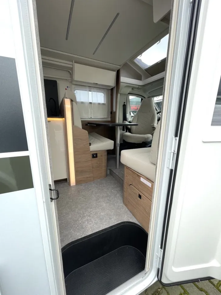 Fahrzeugbild Corigon Teilintegriert Advanced T 700 S #18