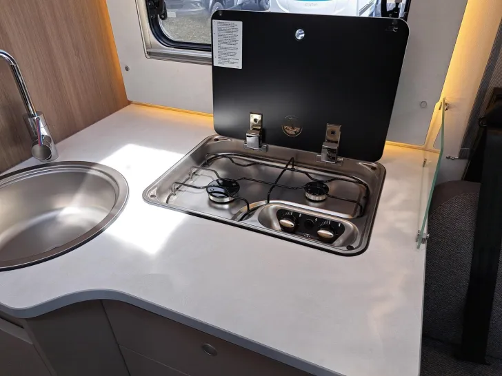 Fahrzeugbild Carado T 457 Pro+ LTE, TV, Solar, 3. Bett #12