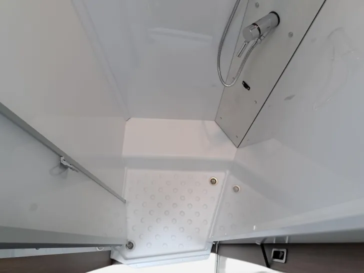 Fahrzeugbild Carado T 459 Pro+ Solar, TV, LTE, 3. Bett #15