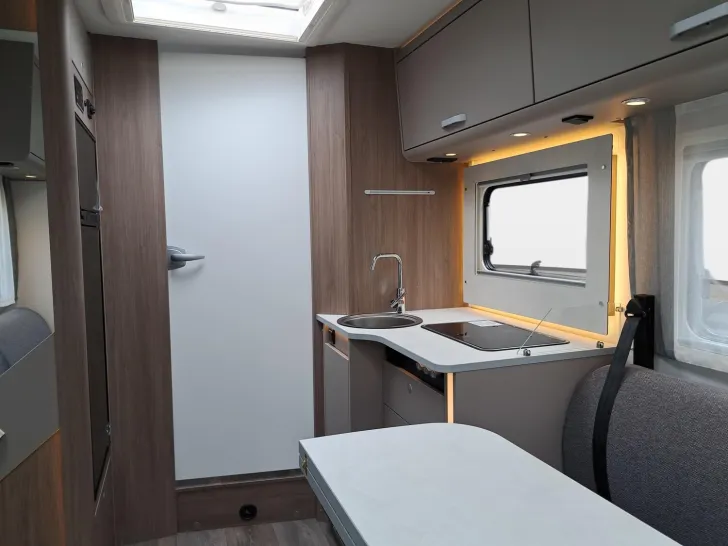 Fahrzeugbild Carado T 459 Pro+ Solar, TV, LTE, 3. Bett #17
