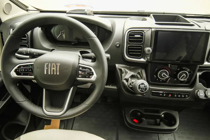 Fahrzeugbild Knaus L!VE TI 650 MF Platinum Selection Care-Drive-Paket | Sitzheizung #13