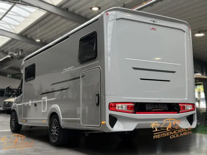 Fahrzeugbild LMC Cruiser 740 EL Auto #8