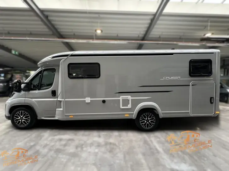 Fahrzeugbild LMC Cruiser 740 EL Auto #9