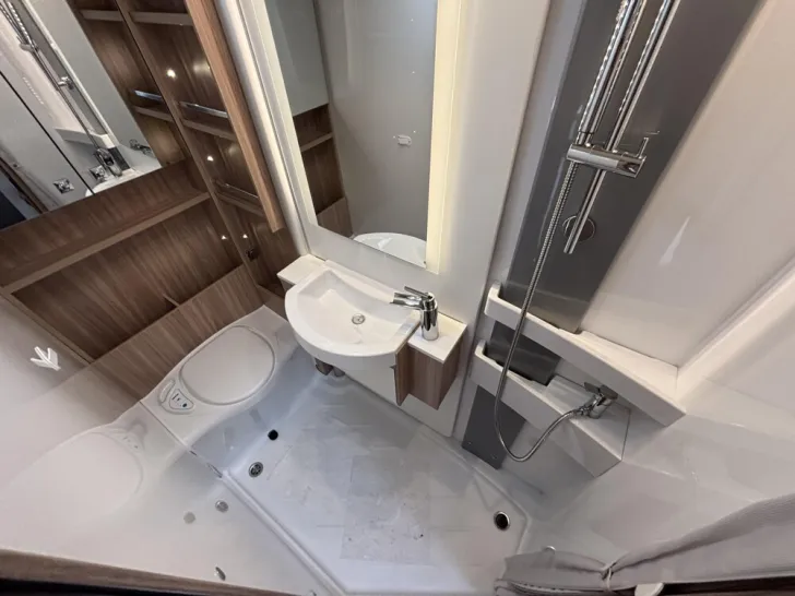 Fahrzeugbild Bürstner Limited T 660 #15