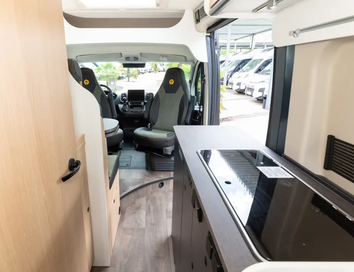 Fahrzeugbild Sunlight Adventure Cliff 640 Maxi Chassis #12