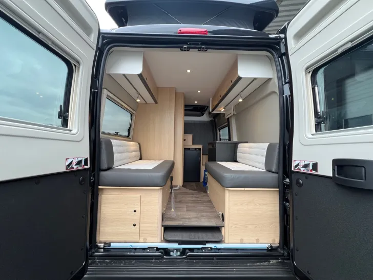 Fahrzeugbild Sunlight Camper Van CLIFF 540 Vanlife Graphit Grau #16