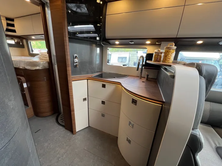 Fahrzeugbild Carthago chic c-line I 4.9 LE #11