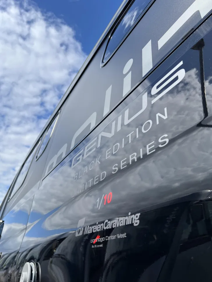 Fahrzeugbild Malibu Genius 641 LE 4x4 Black Edition Mercedes (659) #8