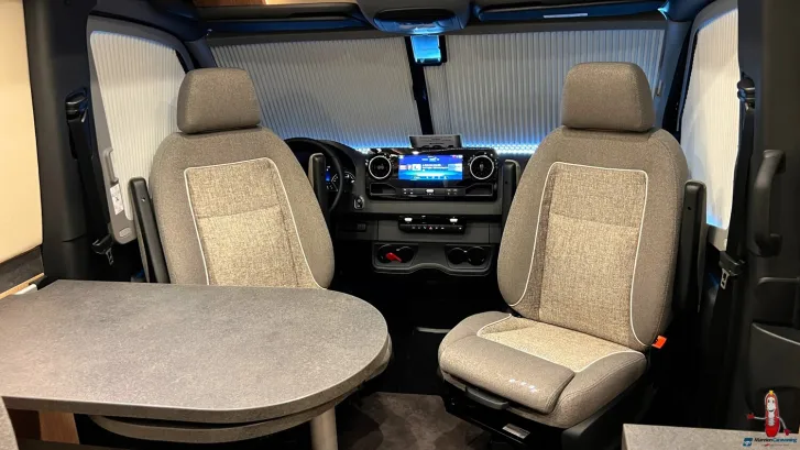Fahrzeugbild Malibu Genius 641 LE 4x4 Black Edition Mercedes (624) #14