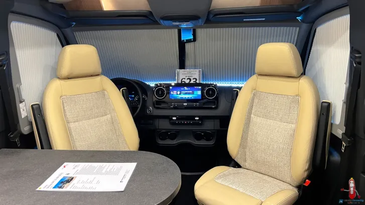Fahrzeugbild Malibu Genius 641 LE 4x4 Black Edition Mercedes (623) #18