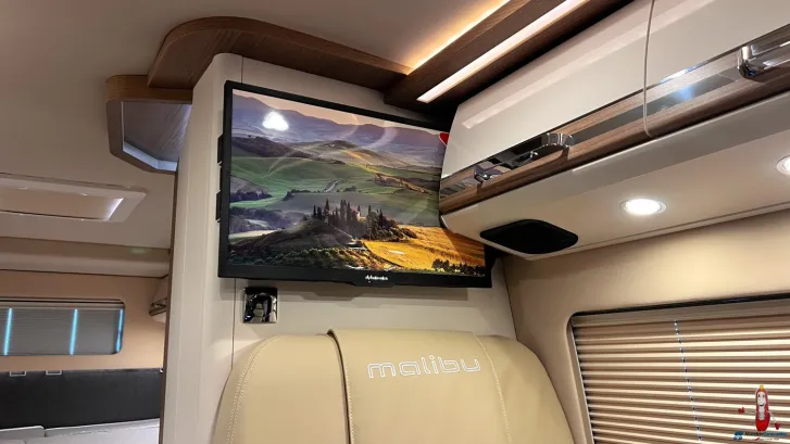 Fahrzeugbild Malibu Genius 641 LE 4x4 Black Edition Mercedes (623) #20