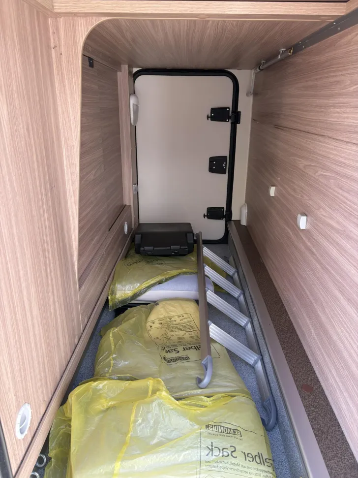 Fahrzeugbild Bürstner Delfin T 680 G #7