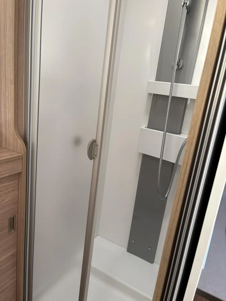 Fahrzeugbild Bürstner Delfin T 680 G #13