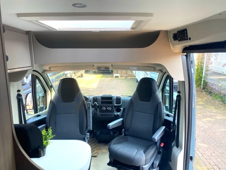Fahrzeugbild Carado pro CV 601 !!! Top‑Preis Garantie !!! #17