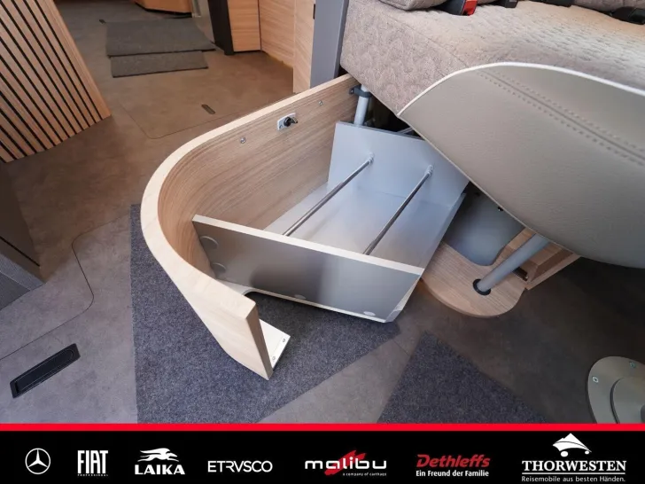 Fahrzeugbild Malibu T 470 RB LE K comfort Fiat 180 PS ACC 32" TV #40
